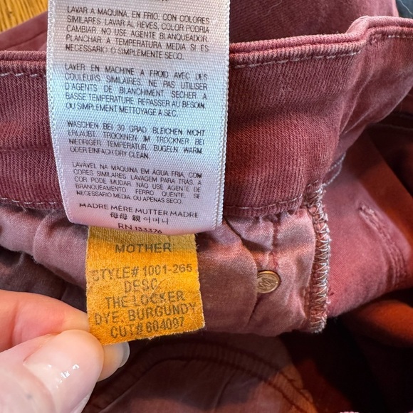 MOTHER The Looker Burgundy Jeans Distressed Denim Size 32 - Picture 7 of 7